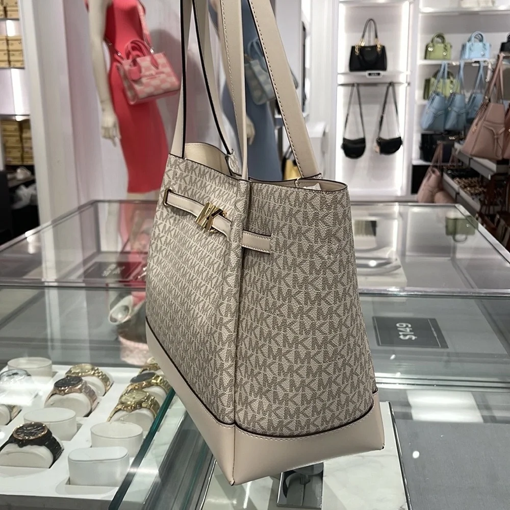 MICHAEL KORS Reed Large Logo Shoulder Tote Bag Light Cream Multi 35S3G6RT3B NWT